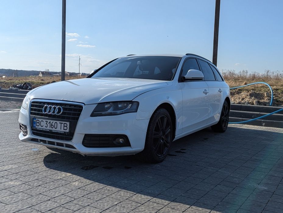 Audi a4 b8 2008  2.0 диз/мех