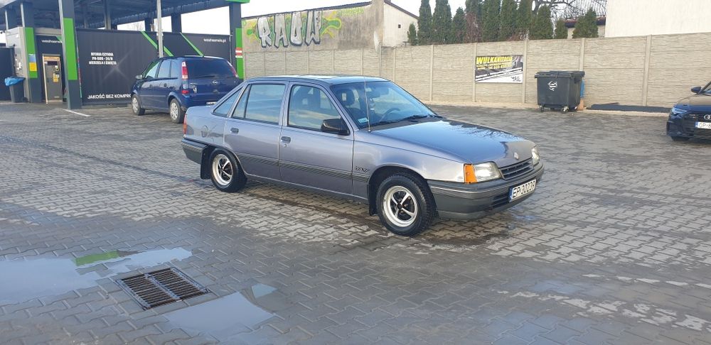 Sprzedam ładnego Opla Kadeta