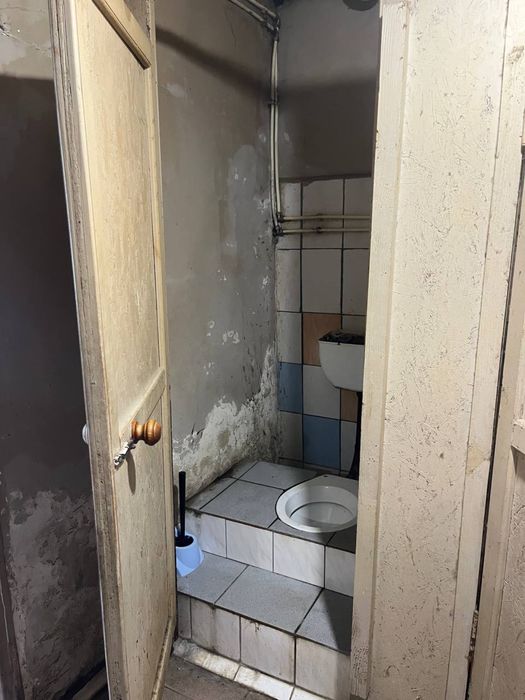 Здамо кімнату на Подолі (вул. Нижньоюрківська, 4)