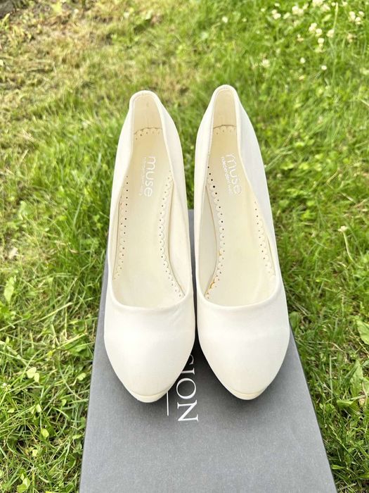 Мешти білі muse зручні