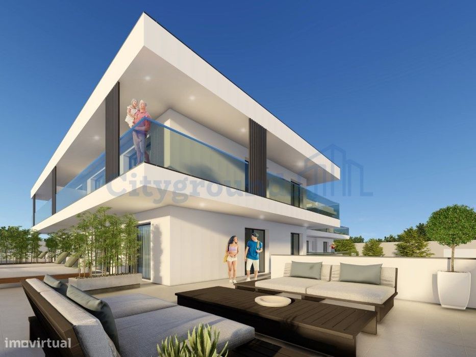 Apartamento T3 com garagem no centro de Ferrel