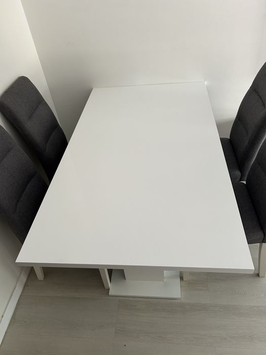 Conjunto Sala de Jantar Homy Casa: Mesa Fixa + 4 Cadeiras Houston (Como Novo)