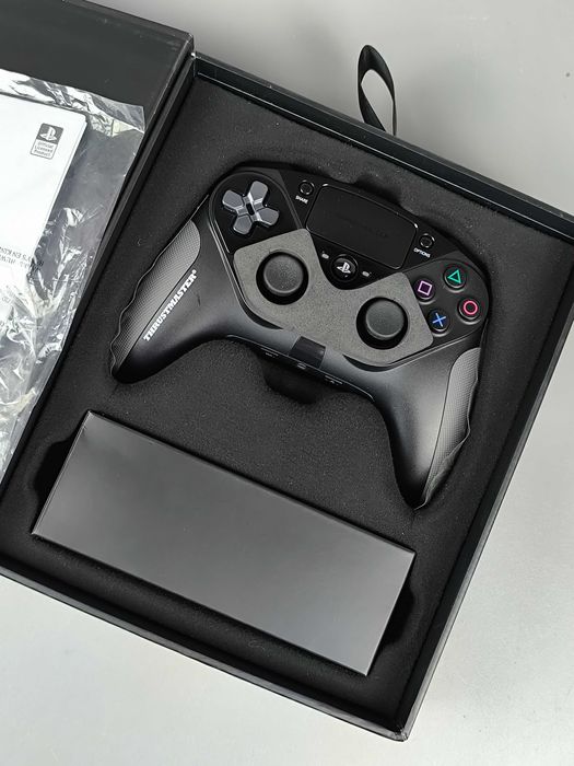 Kontroler Gamepad Thrustmaster eSwap Pro PS4/5/PC