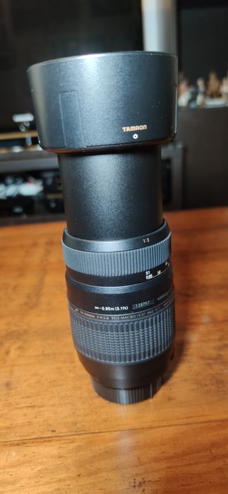 Lente Tamron 70-300 AF para Nikon