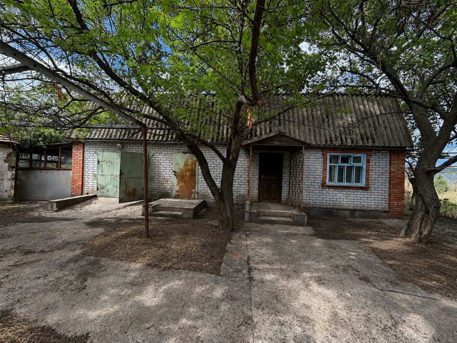 Продам двоповерховий газифікований будинок в селі Марʼянівка (Лозуватський район)