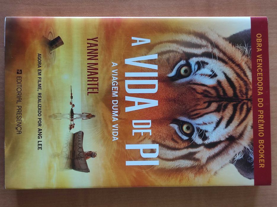 Livro "A Vida de Pi" (com capa protetora)