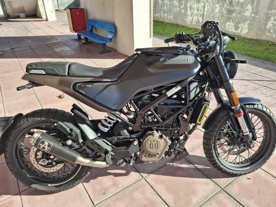 Vendo Husqvarna Svartpilen 125