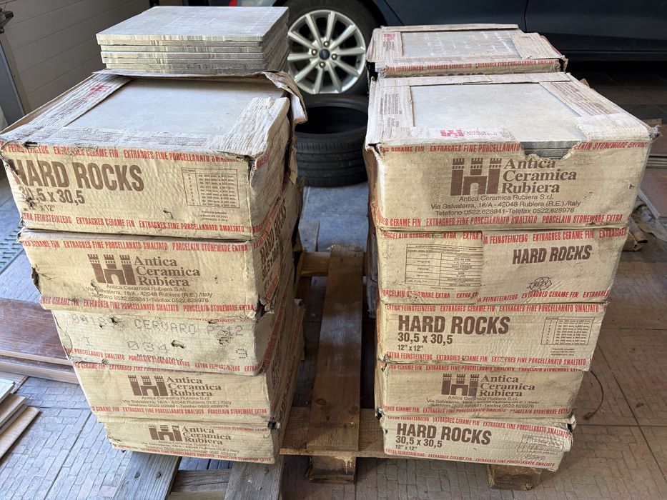 Płytki gresowe włoskie Hard Rocks 30,5×30,5 – 22,7 m² – nowe