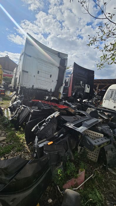 Розборка Mercedes Actros mp4