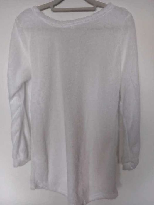 Nowa nienoszona bluzka, rozmiar M.