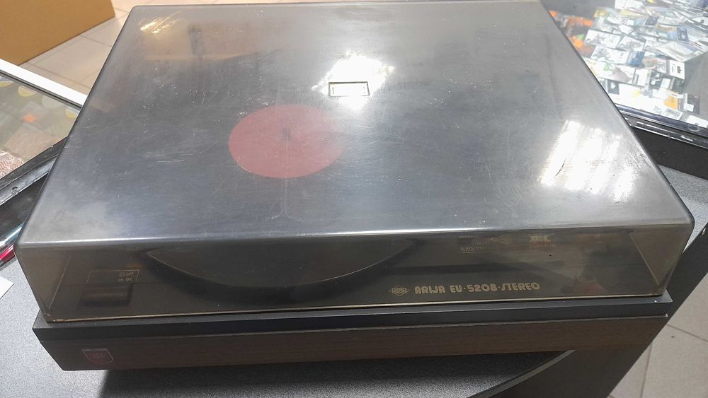 продам проигрыватель Ария 5208