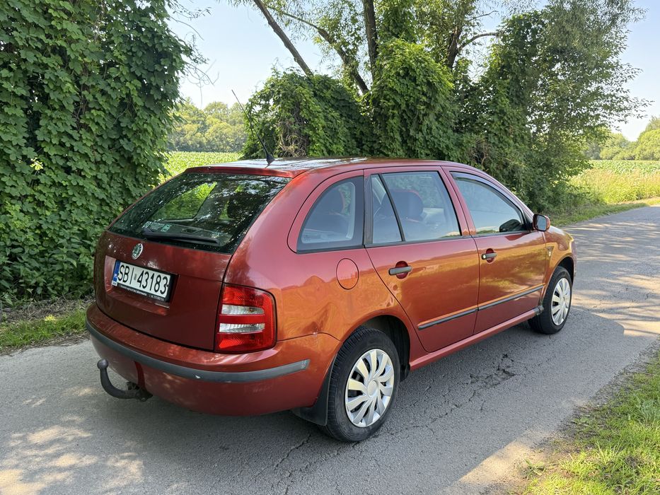 Skoda fabia 1.4 mpi  Gaz stag Kombi hak dlugie oplaty sprawna