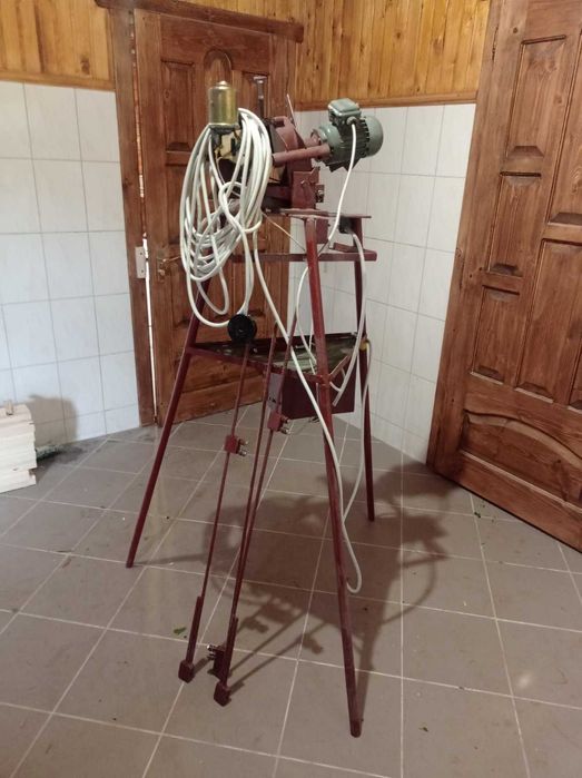 Станок для заточки пил