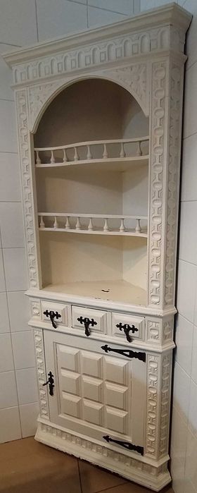 Móvel de canto antigo