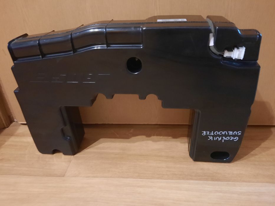 Głośnik subwoofer bagażnika BOSE 8X0035412A  A1 S1 8X oryginał EU