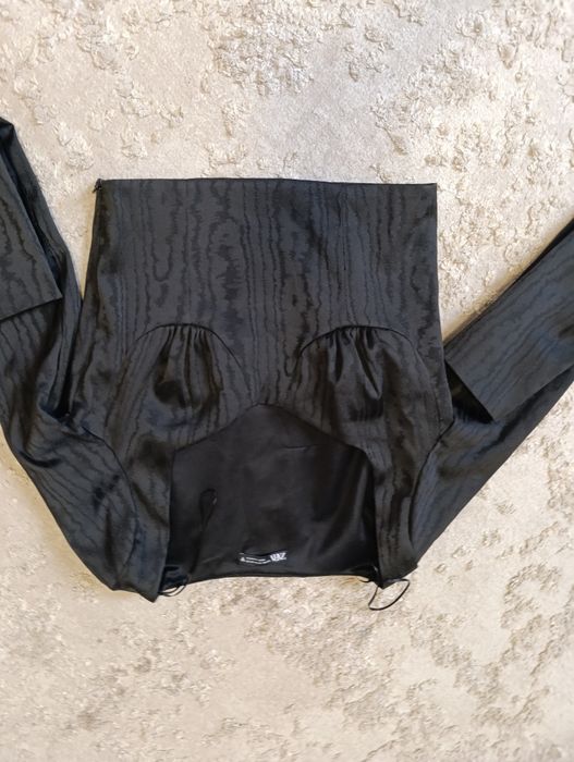 Bluzka Crop top elegancka sexy dekolt kobieca zara XS wzór