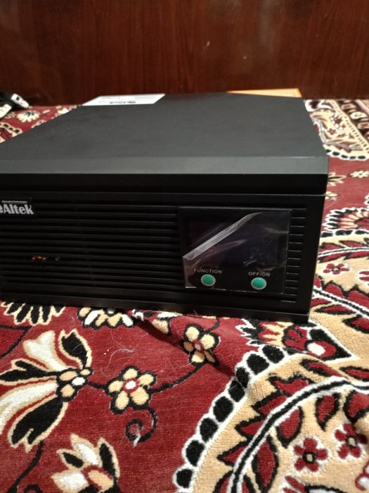 Продам стабилизатор сетевого напряжения мощностью 1,8 кВт