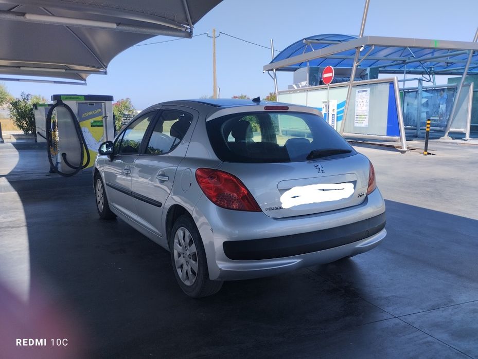 Peugeot 207 cinza