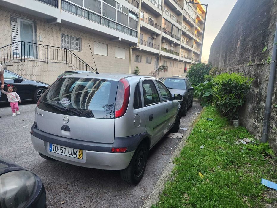 corsa 1.0 em bom estado 1.300