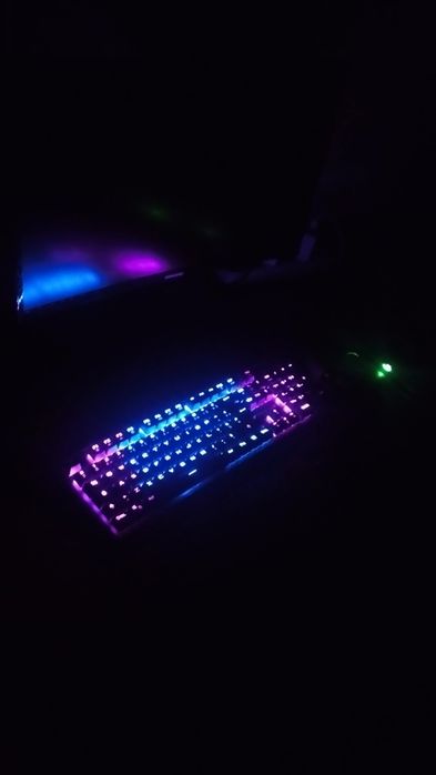 Продам клавиатуру rubidium g-lab red key