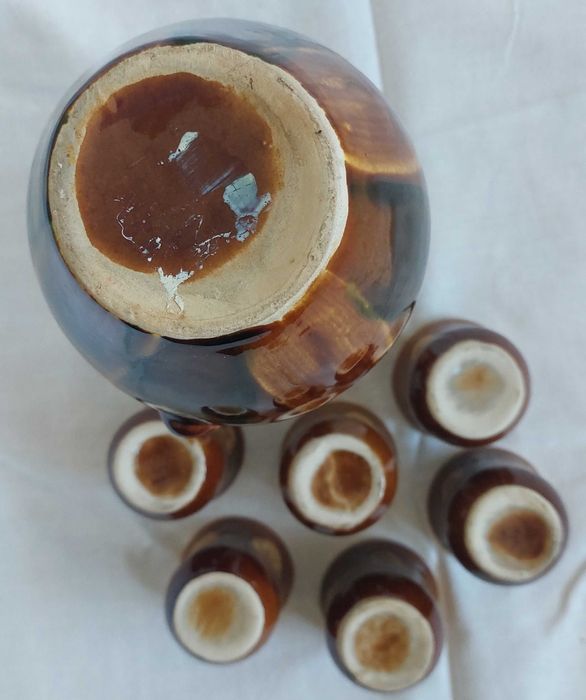 Вінтажний керамічний набір (майоліка), глечик та 6 чарок, 70-ті роки