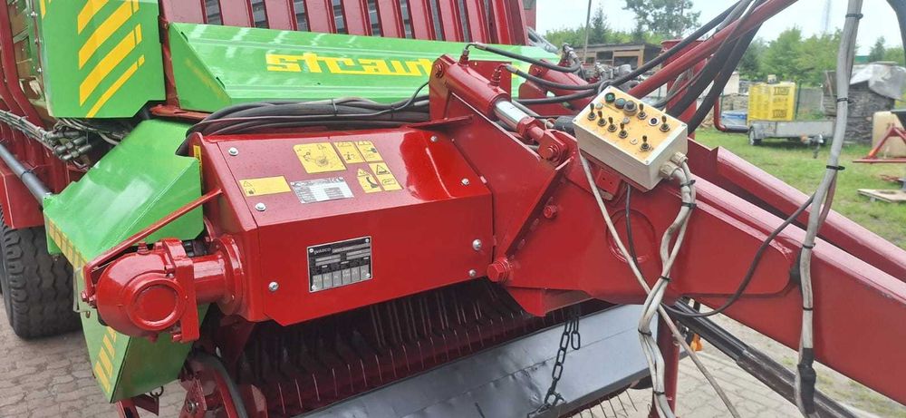 Przyczepa samozbierająca STRAUTMANN Super Vitesse IIDO