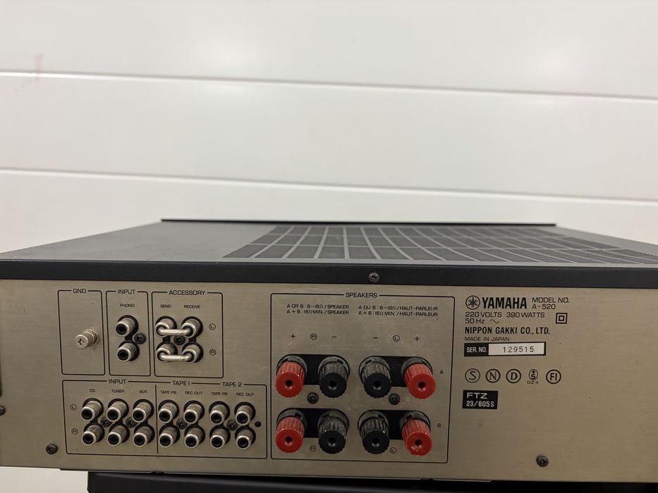 Wzmacniacz yamaha A-520