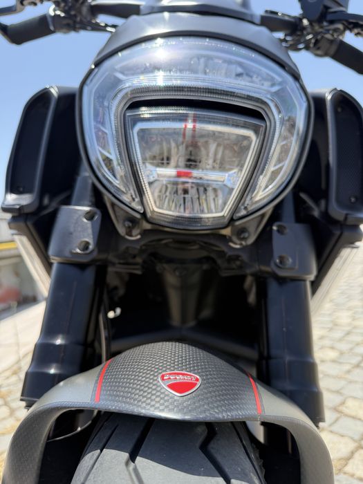 Ducati Diavel - carbon edicion