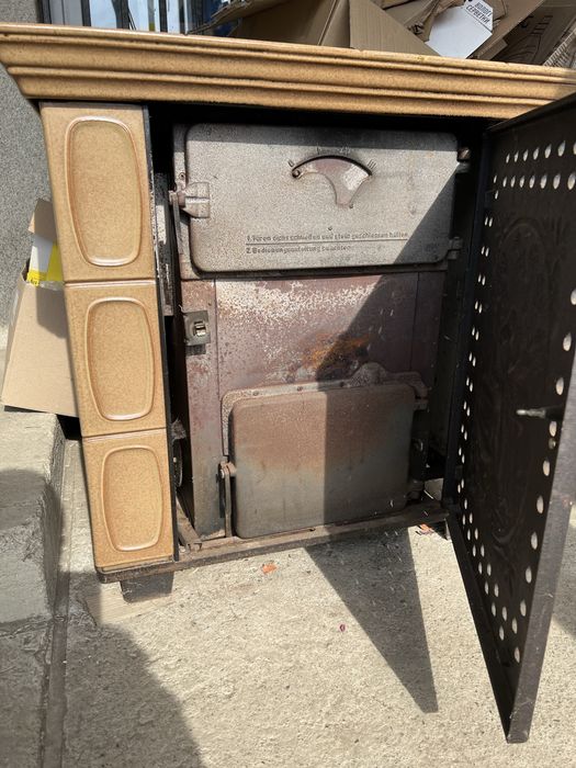 Чудесна німецька пічка-камін