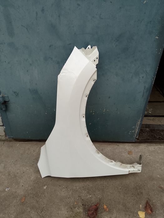 Передие крыло Ниссан Кашкай