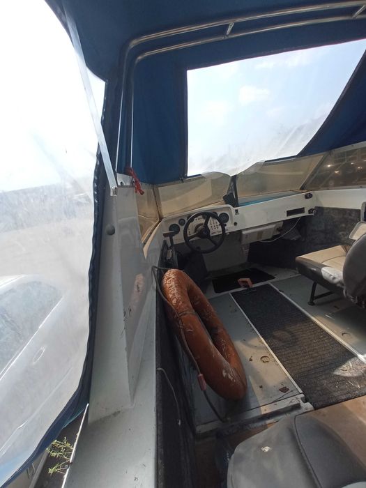 Катер Продаю все що до него