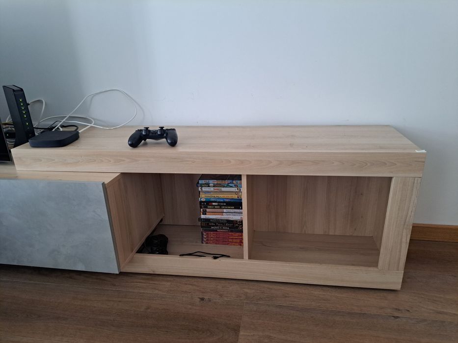 Movel tv e prateleira + mesa de centro