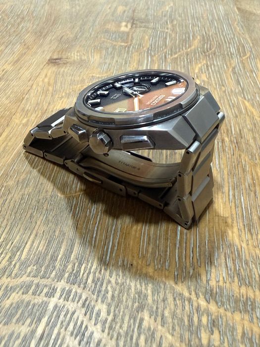 Годинник SEIKO Astron GPS SOLAR SSJ025J1