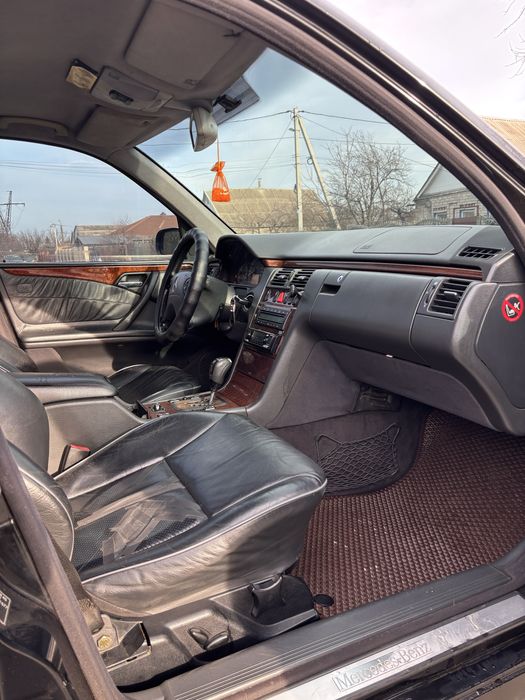 Продам Mercedes W210 3.2 dizel