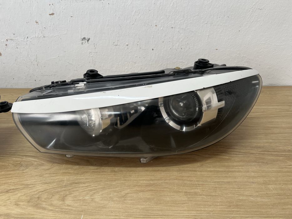 Lampy przednie Volkswagen Sirocco Xenon