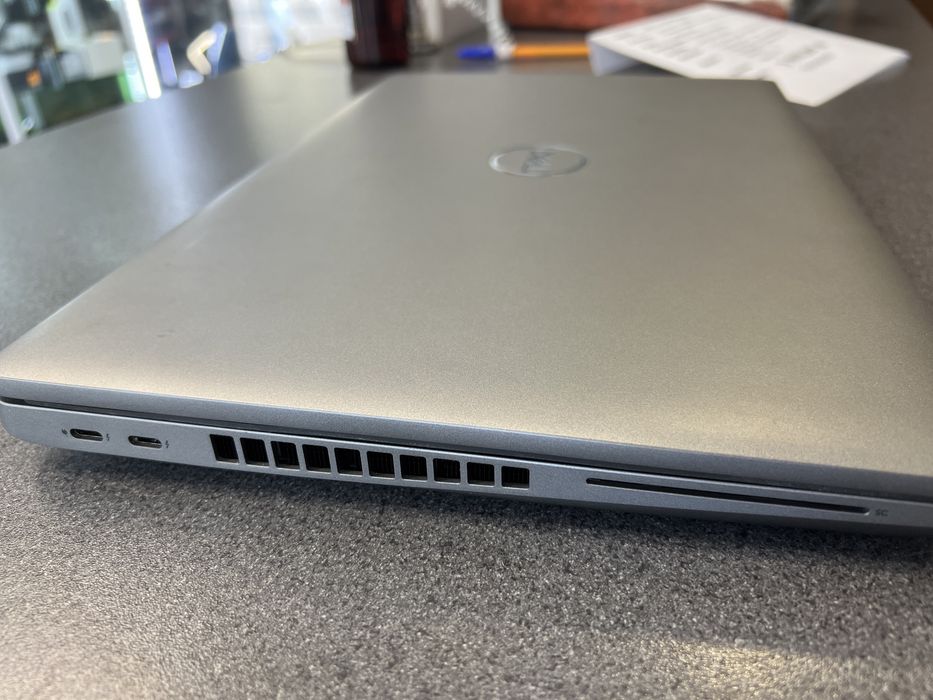 Jak nowy/ Dell/ Latitude 5521/ i7 11gen/ 32gb DDR4/ 512gb SSD/ w2