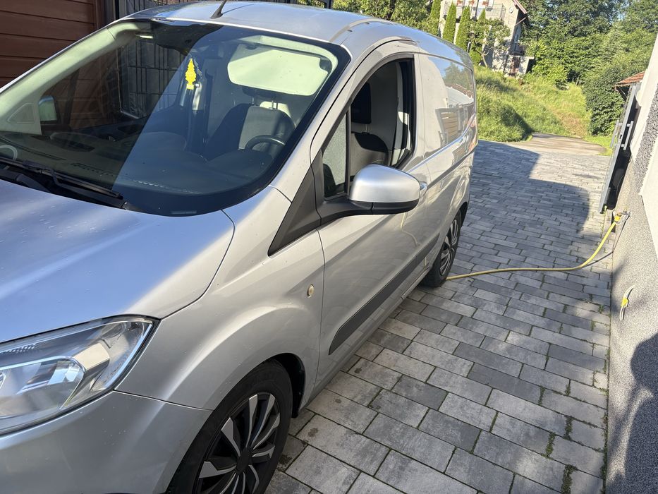 Sprzedam Forda Transit Courier