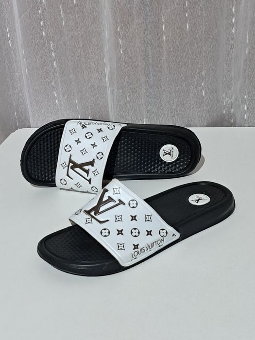 Klapki Louis Vuitton