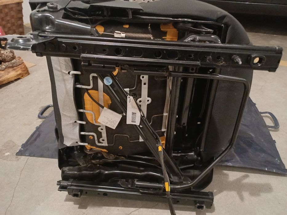 Banco Alfa Romeo Mito frente