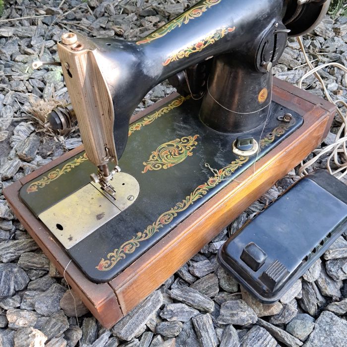 Maszyna do szycia 1960 Antyk PRL