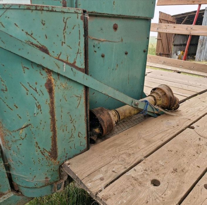 Ścielarka do truskawek słomy BISO rozdrabniacz