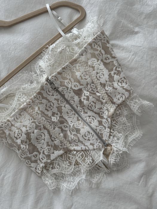 Gorset koronkowy / bustier ecru – rozmiar S