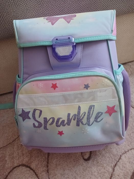 Продам рюкзак для дівчинки