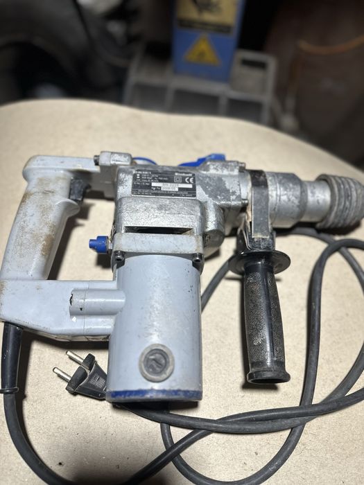 Продам перфоратор Einhell 850 Вт