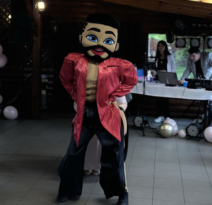 Медведь,Привітання Білого Ведмедя,Мішка аніматор Стриптизери аніматори