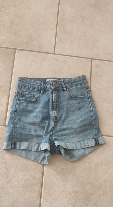 Calções Stradivarius