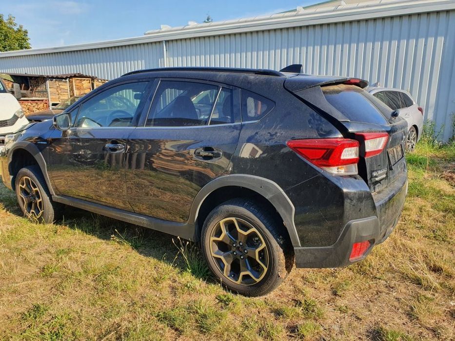 ĆWIARTKA LEWA PRAWA CAŁY TYŁ SUBARU XV HYBRYDA 19r