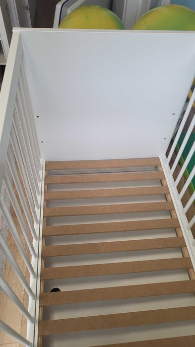 Łóżeczko dziecięce białe z szufladą