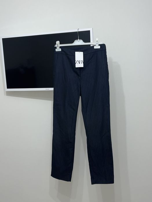 Нові жіночі класичні брюки Zara