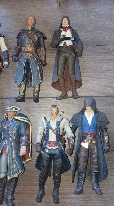 McFarlane Neca Asassins Creed, фигурки б/у, комплектация как на фото
